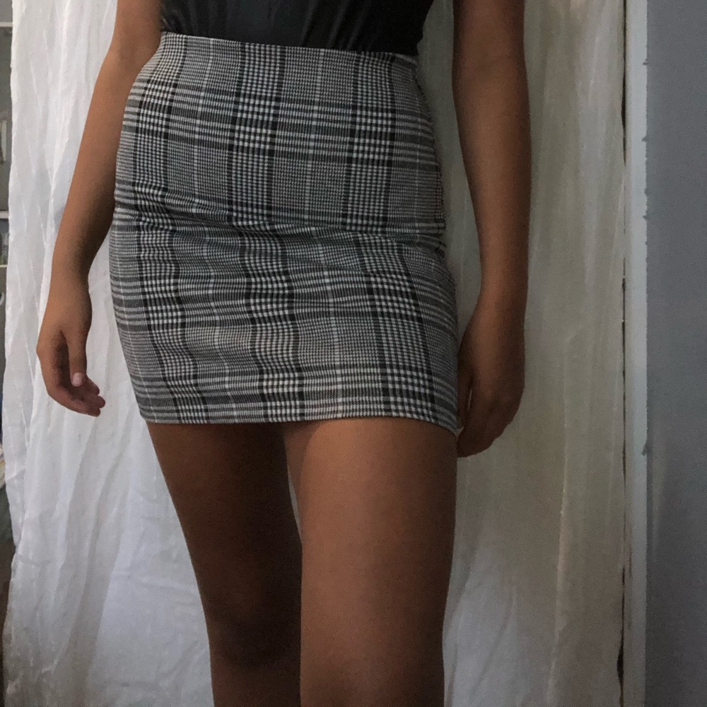 Cute gingham mini skirt